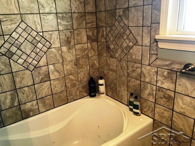 12380 East Burt Road Birch Run, MI 48415 - Photo 19 of 33 50038285-18.JPG