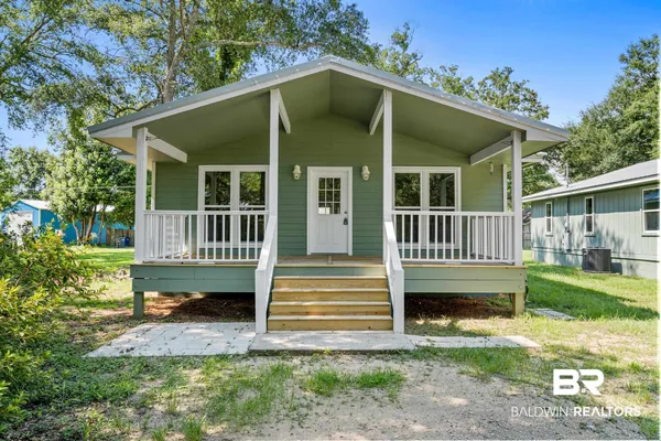 $239,000 | 210 West Verbena Avenue, Foley, AL 36535