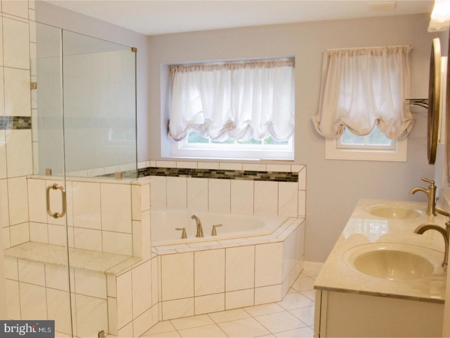 128 Jackson Road Medford, NJ 08055 - Photo 12 of 20 Master Bathroom