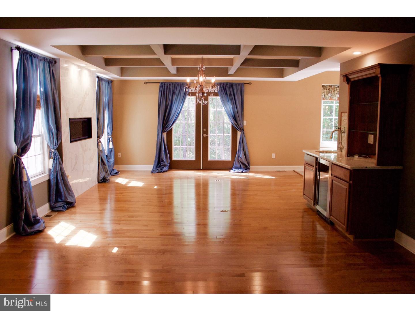 128 Jackson Road Medford, NJ 08055 - Photo 6 of 20 Living Room