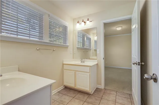 a view of yard with trees