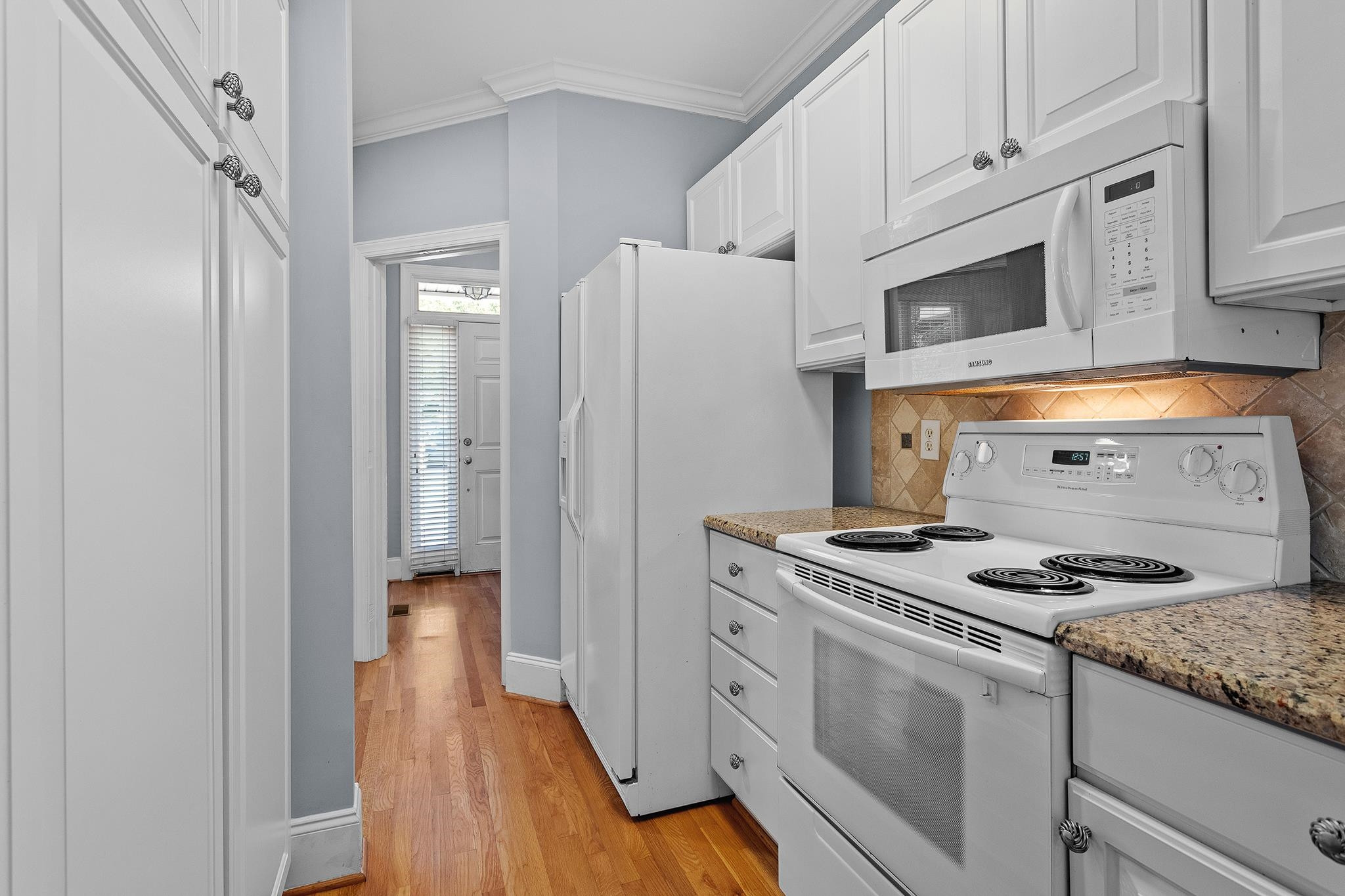 1806 Saluda Court Raleigh, NC 27608 - Photo 8 of 29 Photo 8
