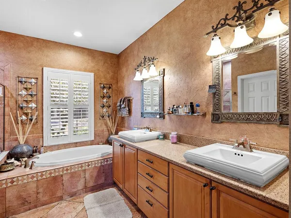 $745,000 | 8318 Planters Knoll Terrace, Bradenton, FL 34201