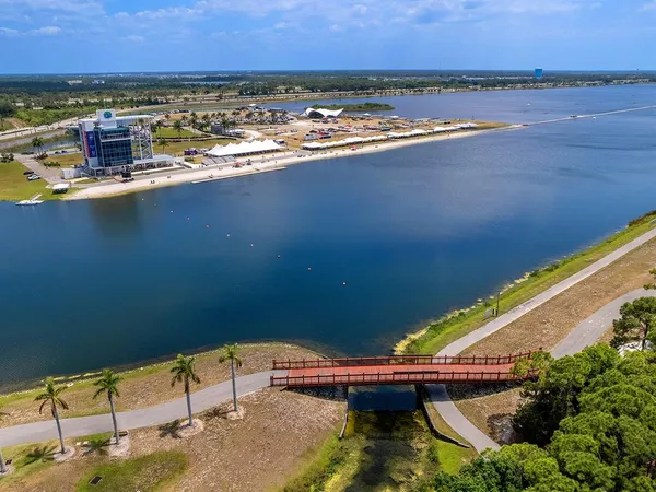 $745,000 | 8318 Planters Knoll Terrace, Bradenton, FL 34201