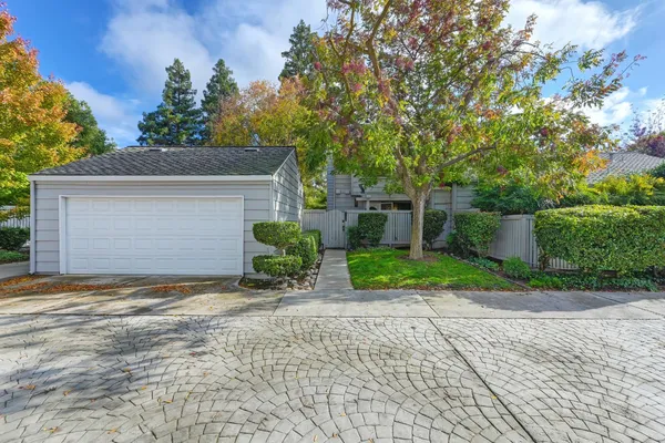 $435,000 | 2840 Sherwood Avenue, Unit A, Modesto, CA 95350