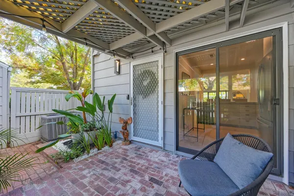 $435,000 | 2840 Sherwood Avenue, Unit A, Modesto, CA 95350