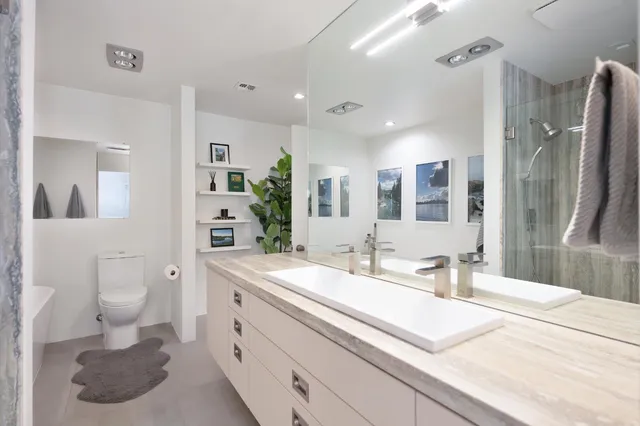 $465,000 | 2840 Sherwood Avenue, Unit A, Modesto, CA 95350