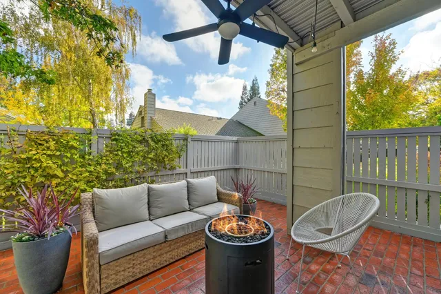 $465,000 | 2840 Sherwood Avenue, Unit A, Modesto, CA 95350