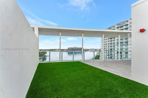 $1,995,000 | 6620 Indian Creek Drive, Unit PH711, Miami Beach, FL 33141