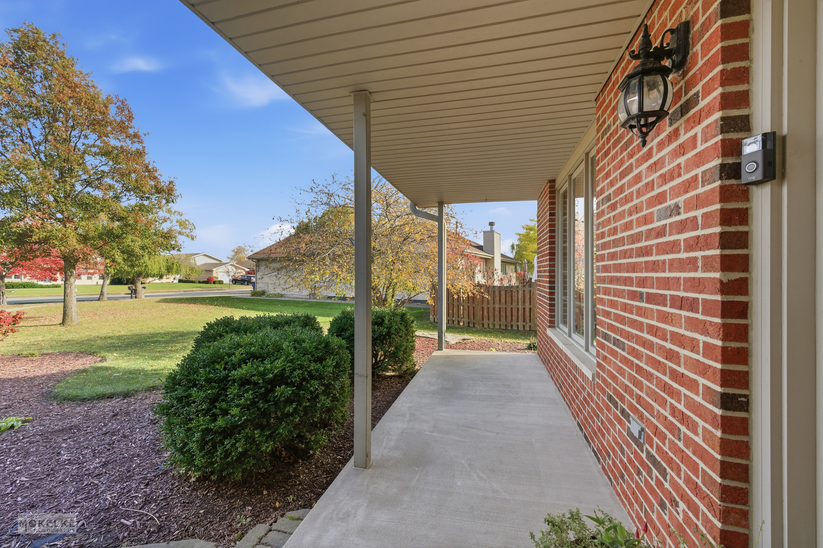 814 Edgewater Drive Minooka, IL 60447 - Photo 4 of 46 a view of a garden with an outdoor seating