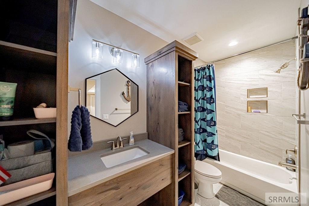 1101 Castle Pines Road Rexburg, ID 83440 - Photo 38 of 57