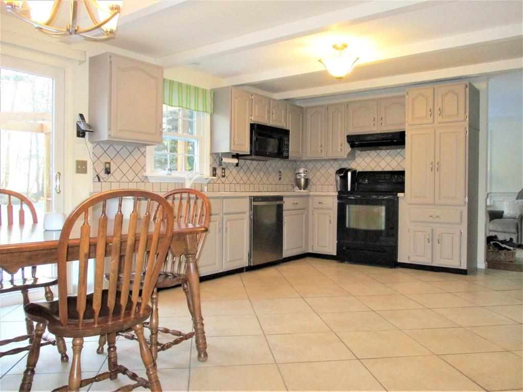 350 Mason Rd Extension Dudley, MA 01571 - Photo 6 of 28