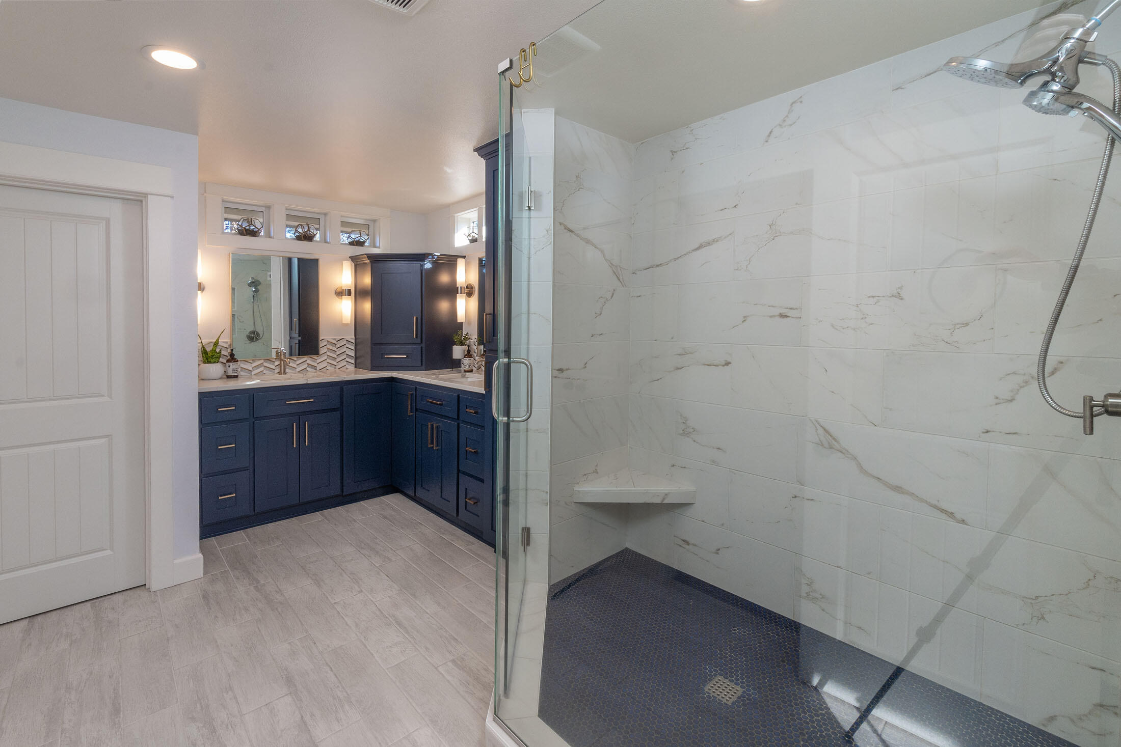 61151 Parrell Road Bend, OR 97702 - Photo 13 of 47 Primary Bathroom 1