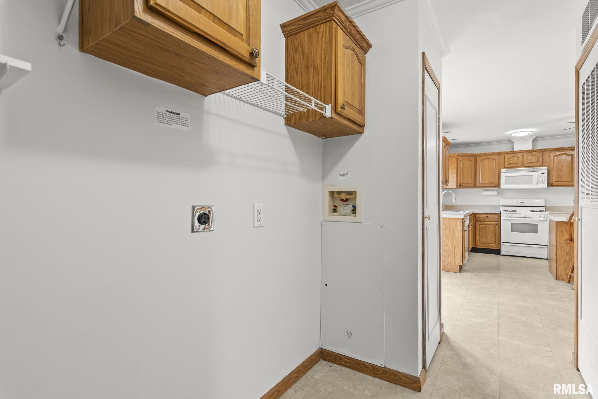 420 South 7th Street Girard, IL 62640 - Photo 30 of 39