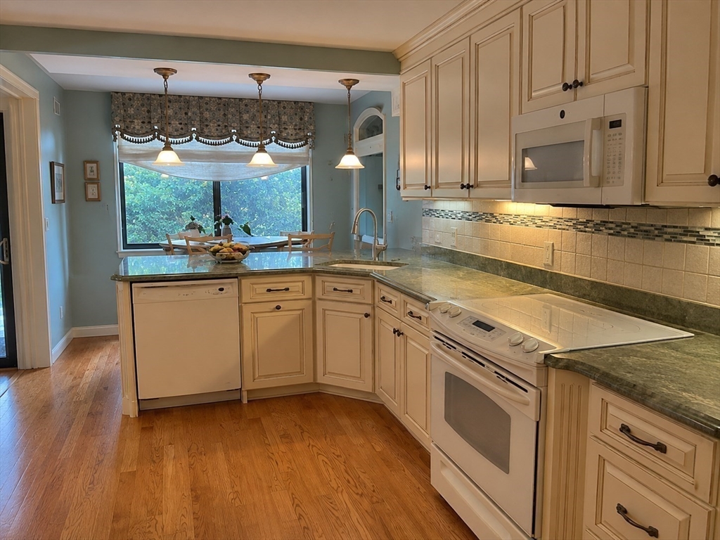 40 Village Road, Unit 602 Middleton, MA 01949 - Photo 13 of 39