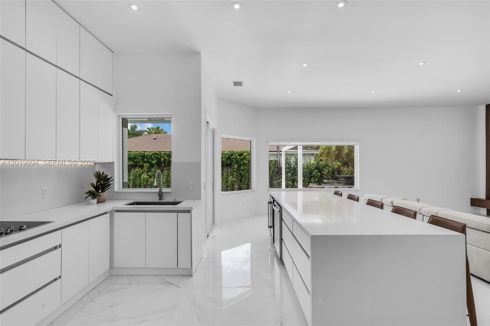 7262 Southwest 120th Avenue Miami, FL 33183 - Photo 11 of 65