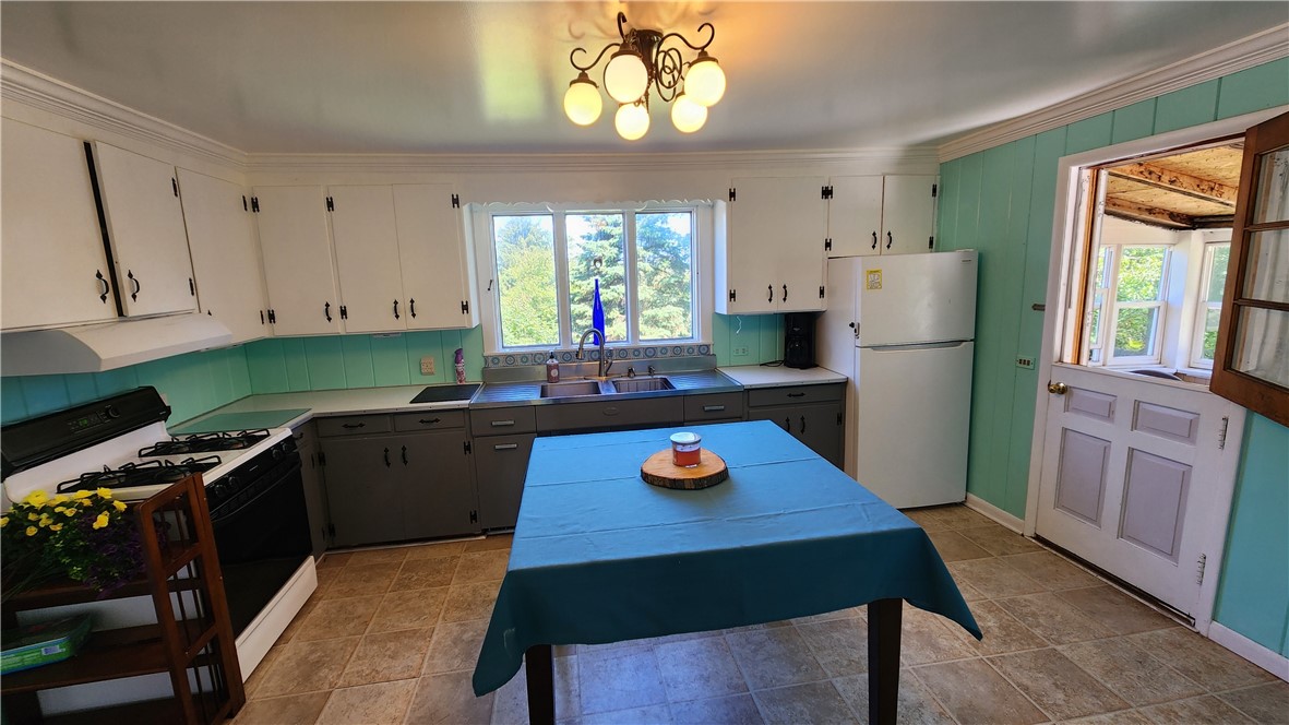 1128 Ridge Road Webster, NY 14580 - Photo 2 of 39