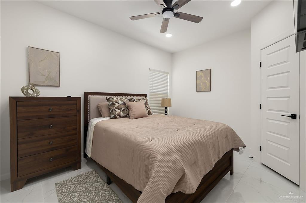 808 Mountain Road, Unit 2 Mission, TX 78573 - Photo 13 of 16 Gallery Image 13
