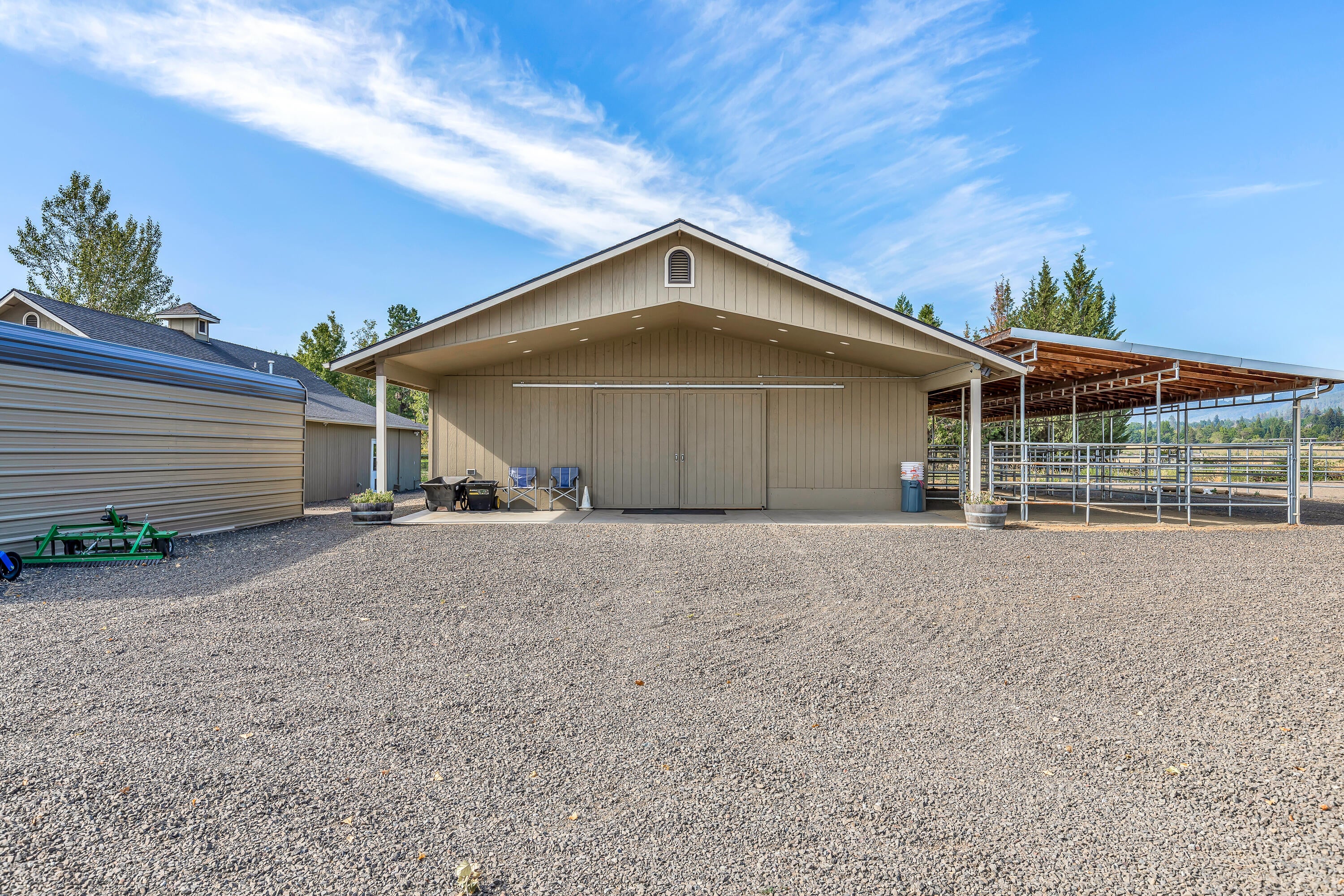 2845 Hanley Road Central Point, OR 97502 - Photo 52 of 66 9R9A9133