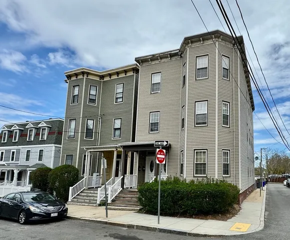 $3,000 | 22 Elmore Street, Unit 3, Boston, MA 02119