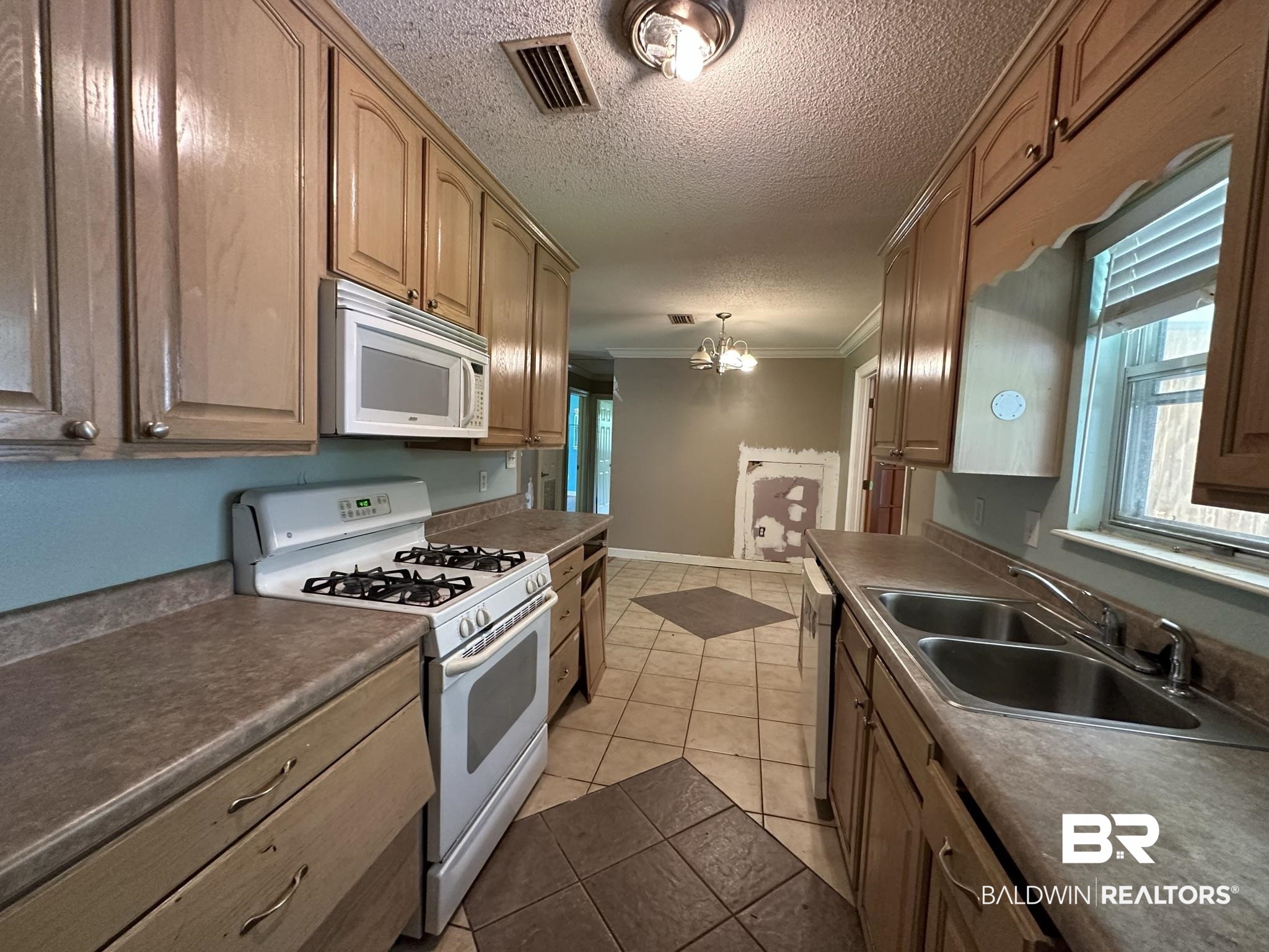 12546 Main Street Elberta, AL 36530 - Photo 11 of 33