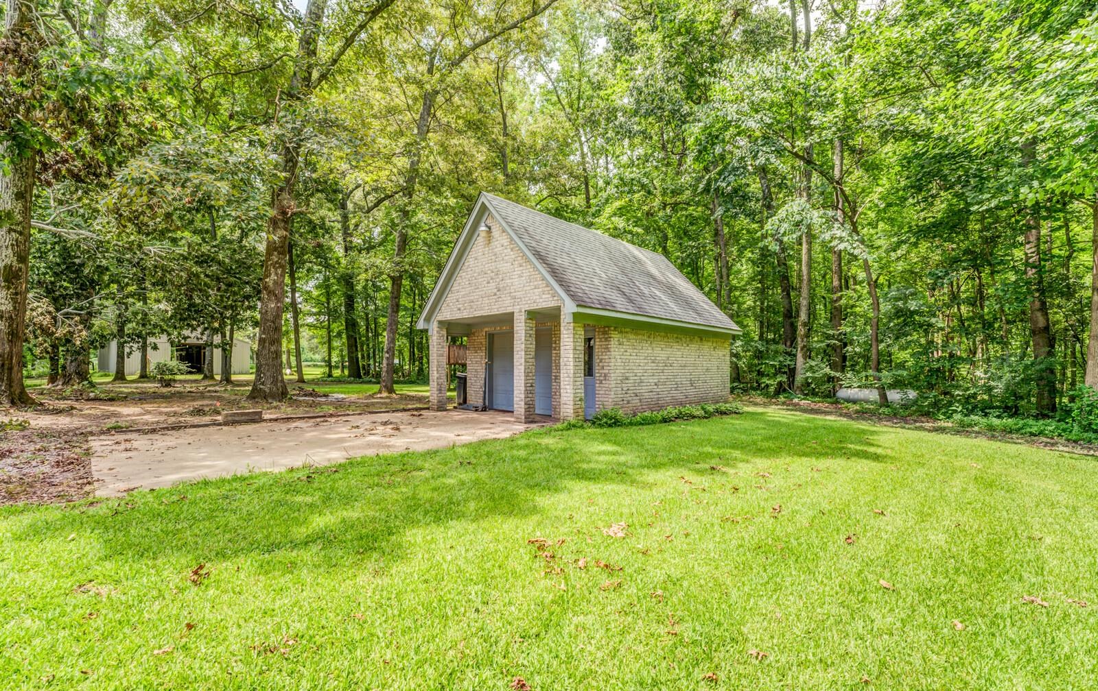 5375 Lagrange Road Somerville, TN 38068 - Photo 2 of 35 Gallery Image 2
