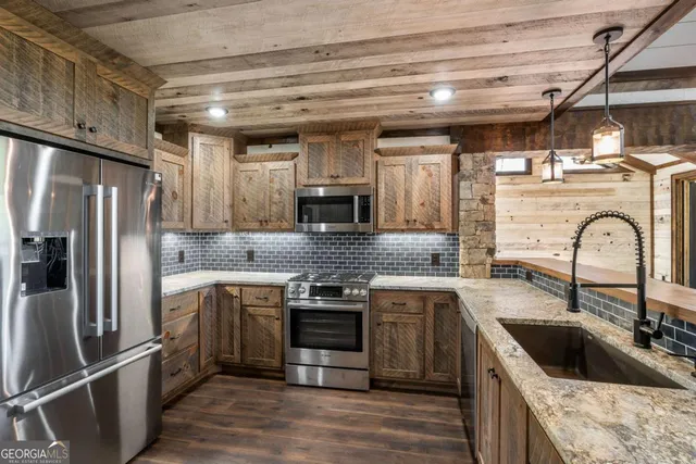 $1,399,000 | 7590 Mobile Road, Blue Ridge, GA 30513