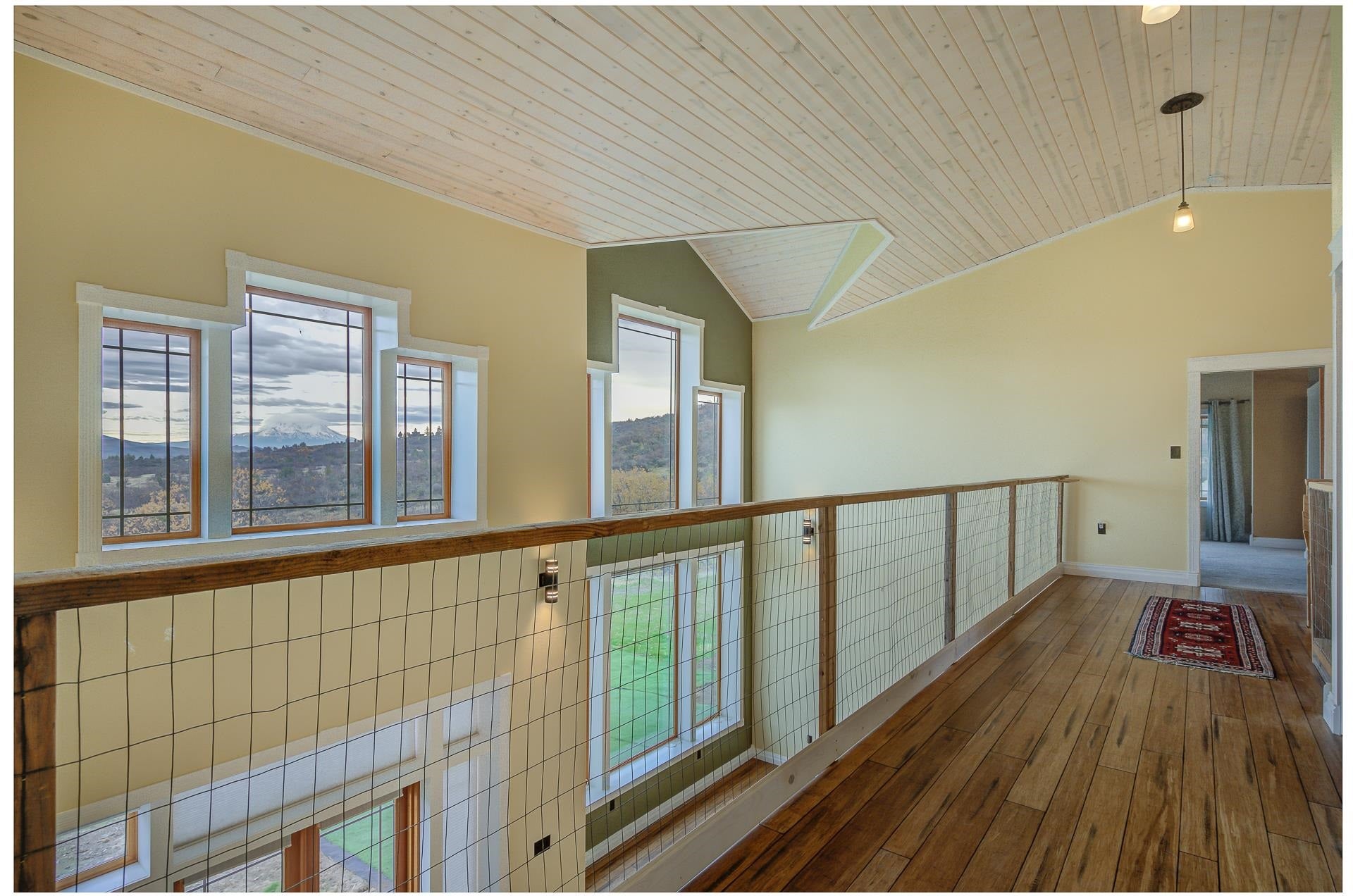 11901 Rabbit Place Hornbrook, CA 96044 - Photo 10 of 26 Gallery Image 10