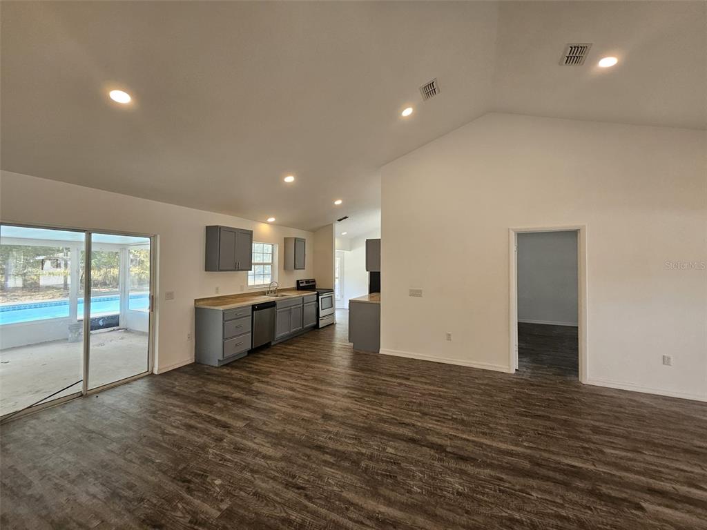 4 Cedar Trace Way Ocala, FL 34472 - Photo 25 of 36 a view of kitchen with wooden floor