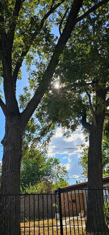 1411 Braes Ridge Drive, Unit B Austin, TX 78723 - Photo 8 of 37 a view of sky from window