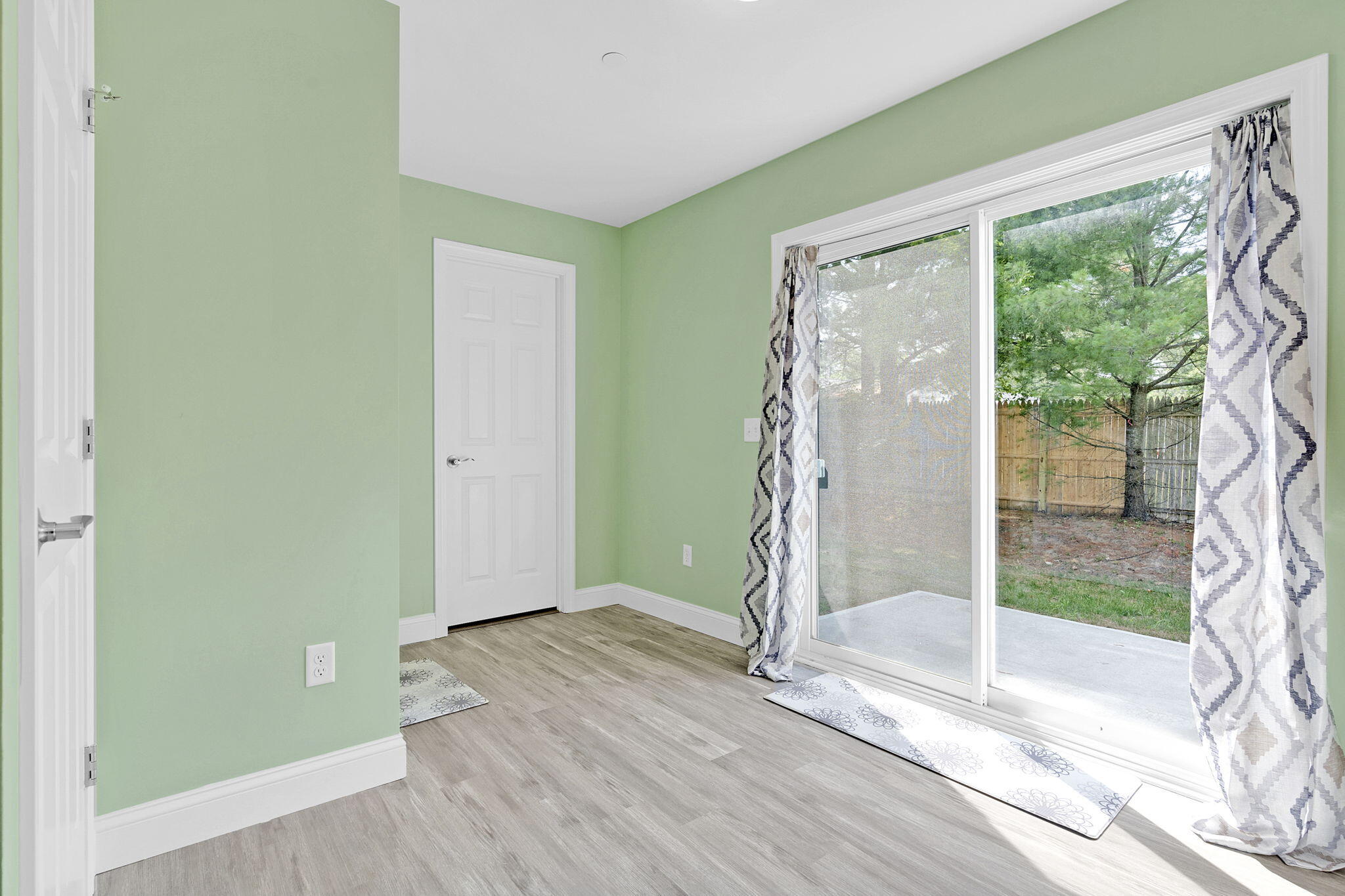 11 Smithwheel Road, Unit 17 Old Orchard Beach, ME 04064 - Photo 12 of 51 Dining Room