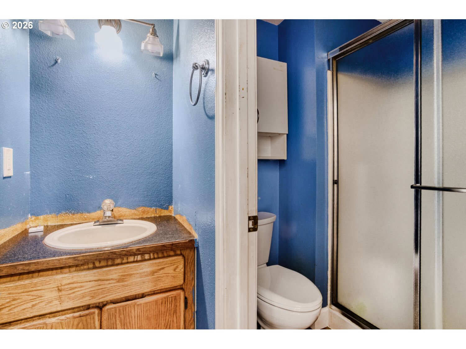 16474 Southwest 104th Avenue Portland, OR 97224 - Photo 15 of 28 Bathroom, Attached