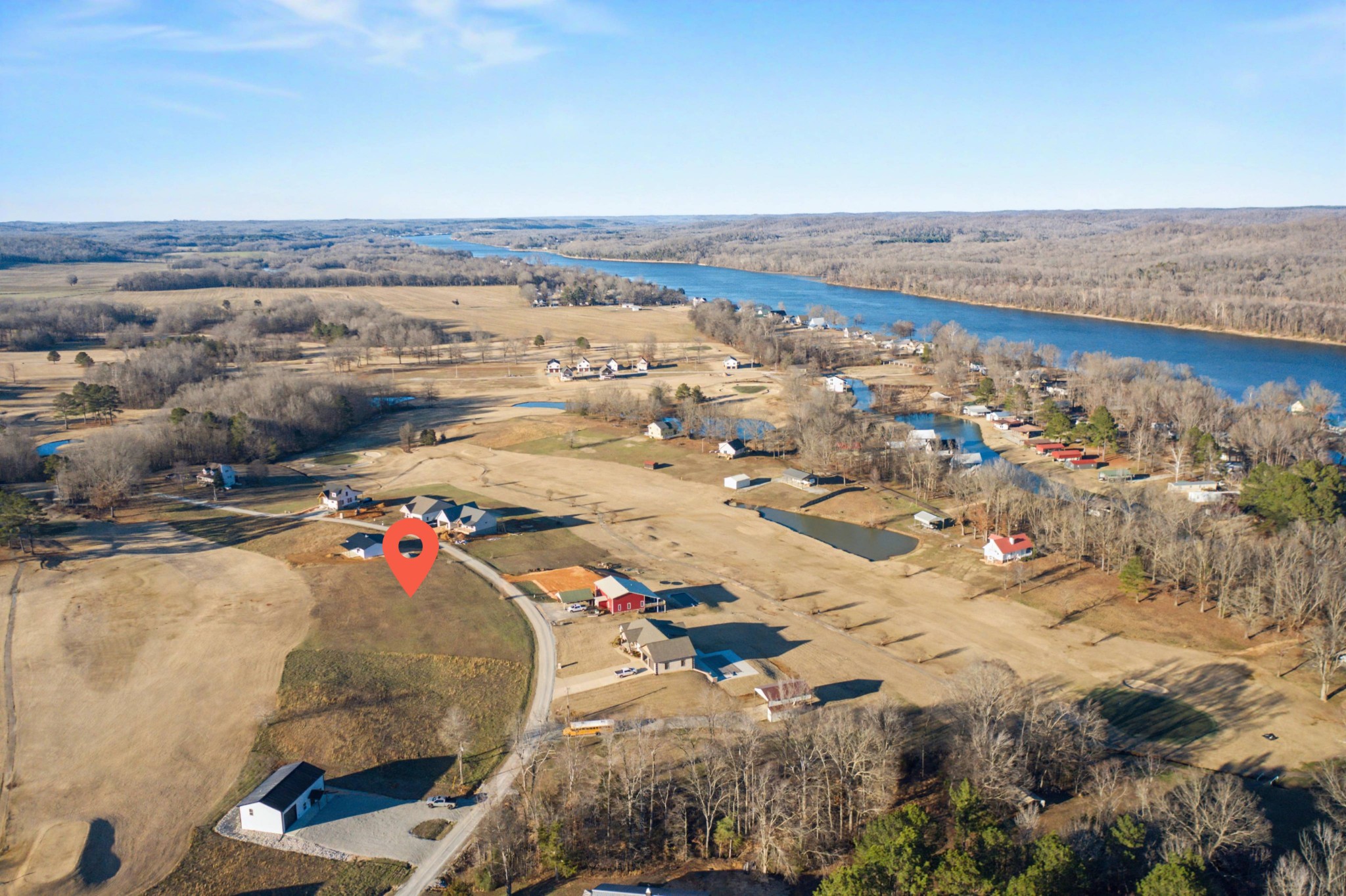 0 Rest Lane Decaturville, TN 38329 - Photo 4 of 17 a view of city and ocean