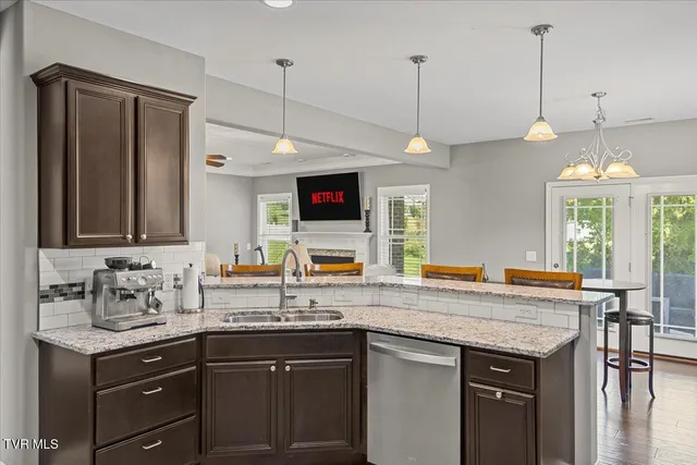 $849,000 | 26 Bethesda Place, Piney Flats, TN 37686