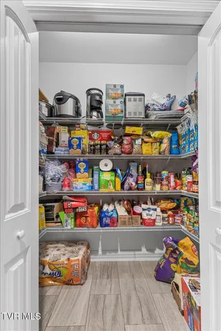 $849,000 | 26 Bethesda Place, Piney Flats, TN 37686