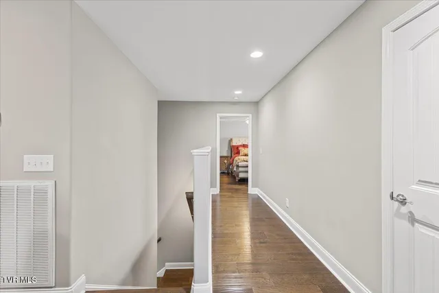 $849,000 | 26 Bethesda Place, Piney Flats, TN 37686