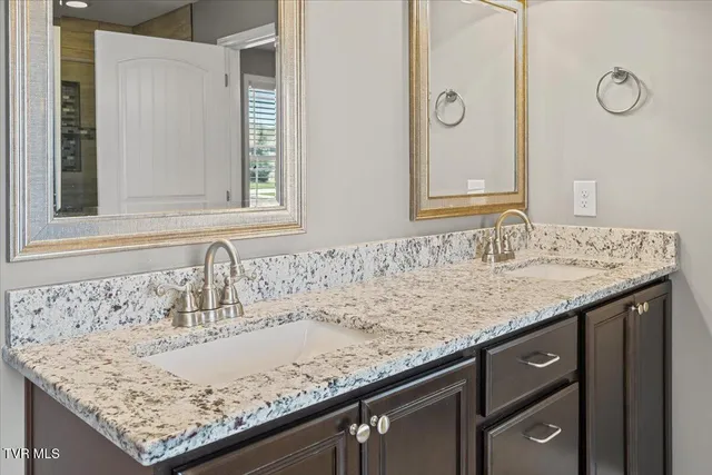 $849,000 | 26 Bethesda Place, Piney Flats, TN 37686