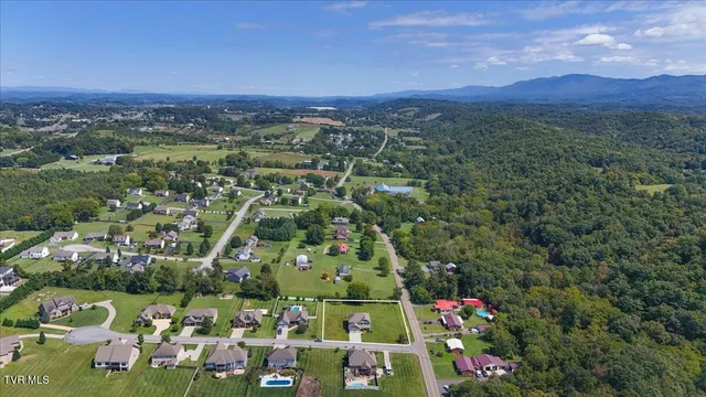 $849,000 | 26 Bethesda Place, Piney Flats, TN 37686