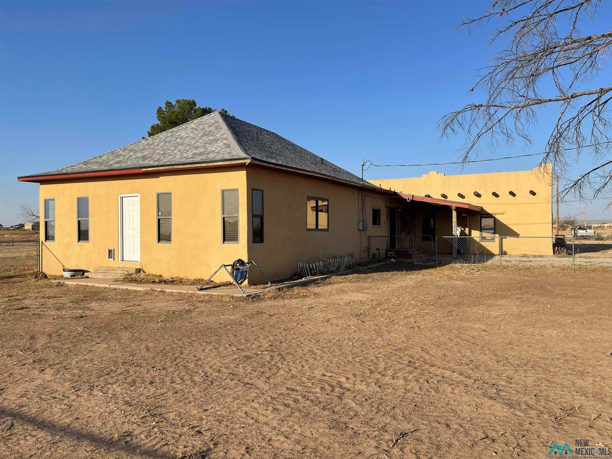 225 2 West Derrick Road Carlsbad, NM 88220 - Photo 1 of 1 Gallery Image 1