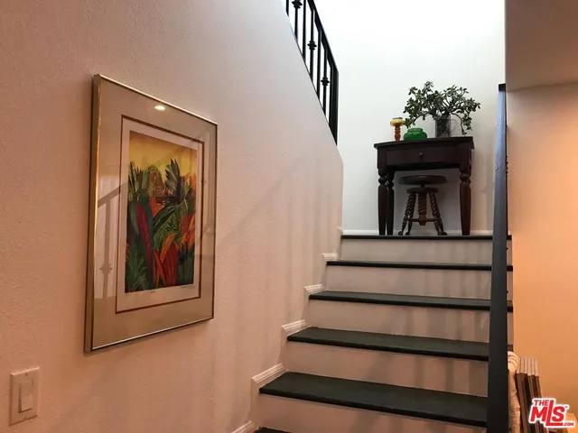 $4,500 | 1076 South Orange Grove Avenue, Unit 10, Los Angeles, CA 90019