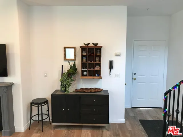 $4,500 | 1076 South Orange Grove Avenue, Unit 10, Los Angeles, CA 90019