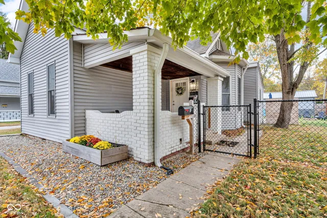 $235,006 | 311 North Center Street, Plainfield, IN 46168