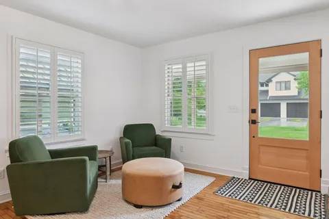 $715,000 | 129 Chicago Avenue North, Wayzata, MN 55391