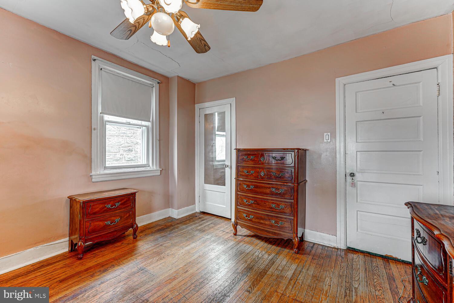 8 Kenmore Road Upper Darby, PA 19082 - Photo 22 of 35