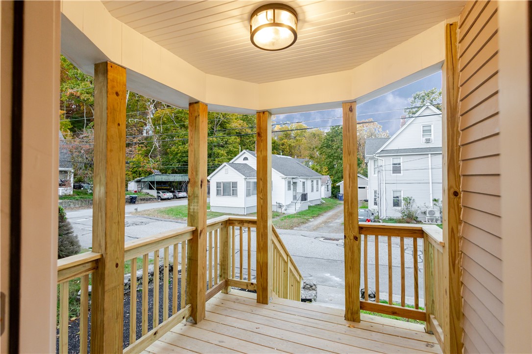7 Florence Street Putnam, CT 06260 - Photo 4 of 40