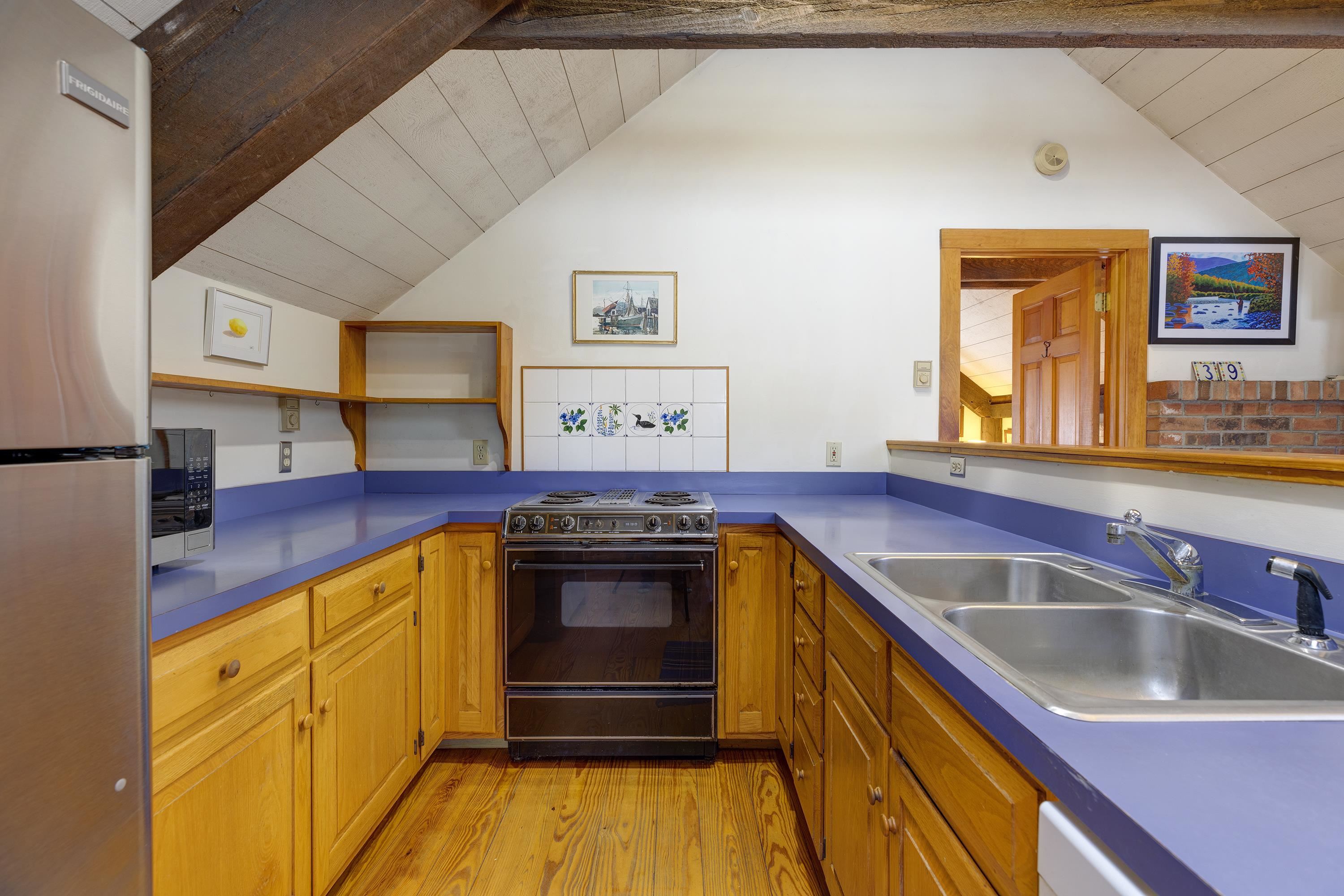 39 South Cove Road New London, NH 03257 - Photo 14 of 37 Gallery Image 14