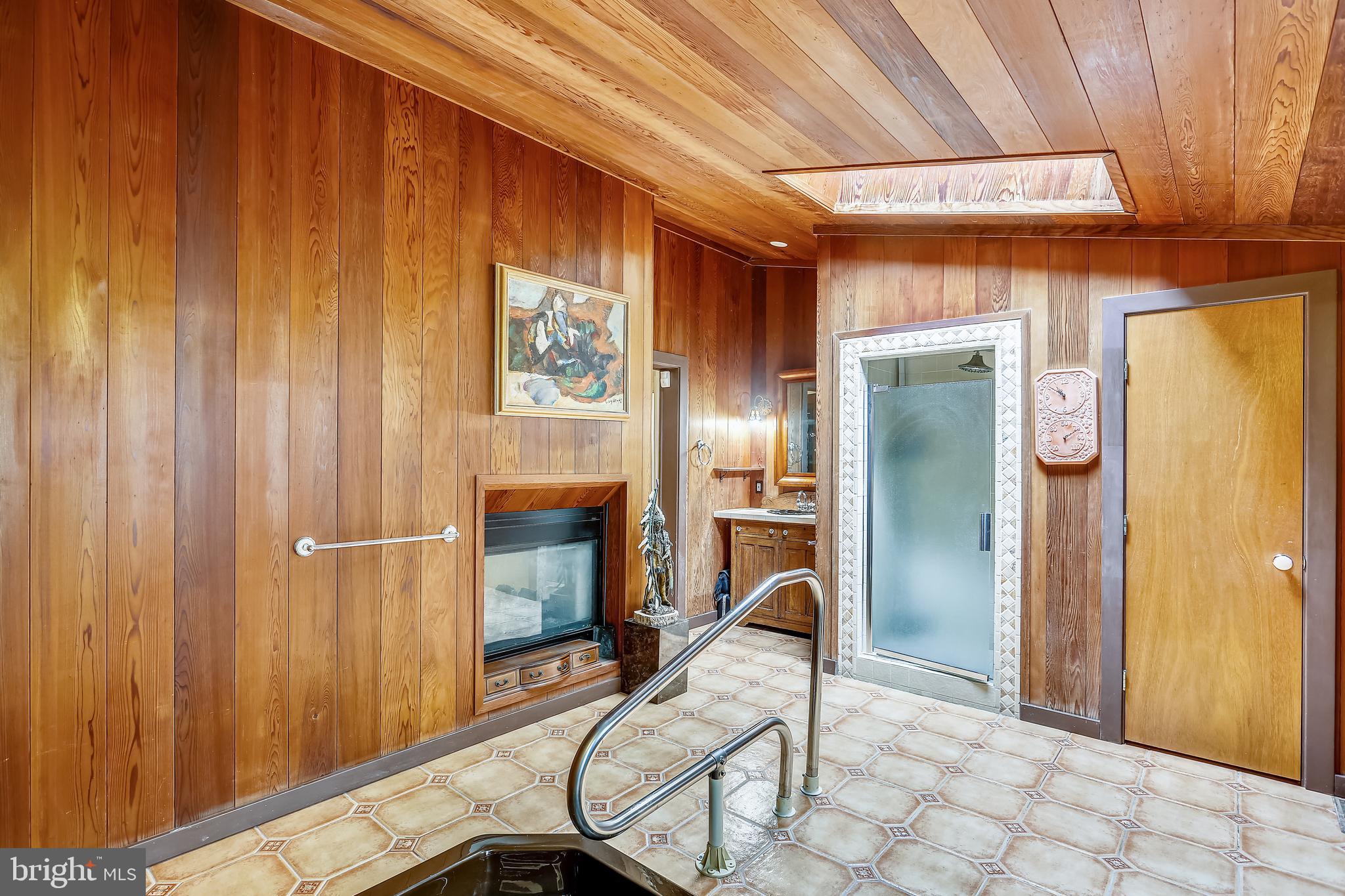 9810 Newhall Road Potomac, MD 20854 - Photo 22 of 45 Gallery Image 22
