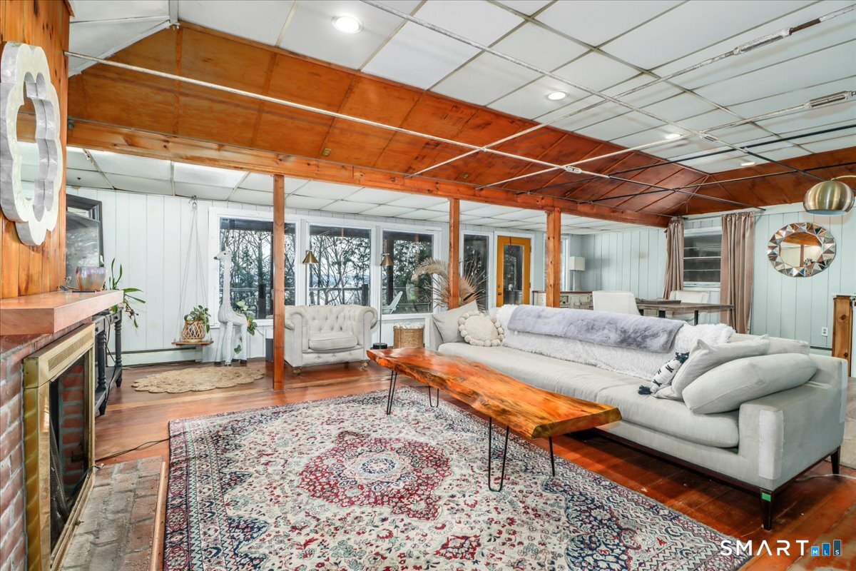 154 Highway 39 New Fairfield, CT 06812 - Photo 13 of 40