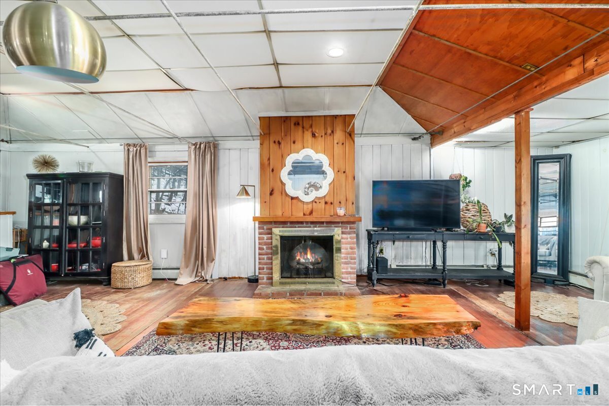 154 Highway 39 New Fairfield, CT 06812 - Photo 15 of 40