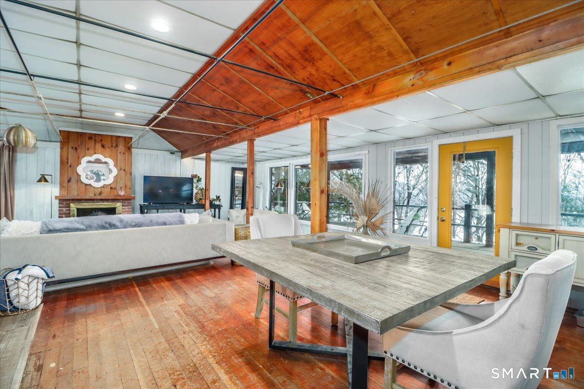 154 Highway 39 New Fairfield, CT 06812 - Photo 18 of 40